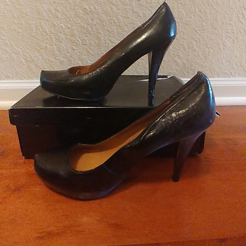 Steven Madden Pumps